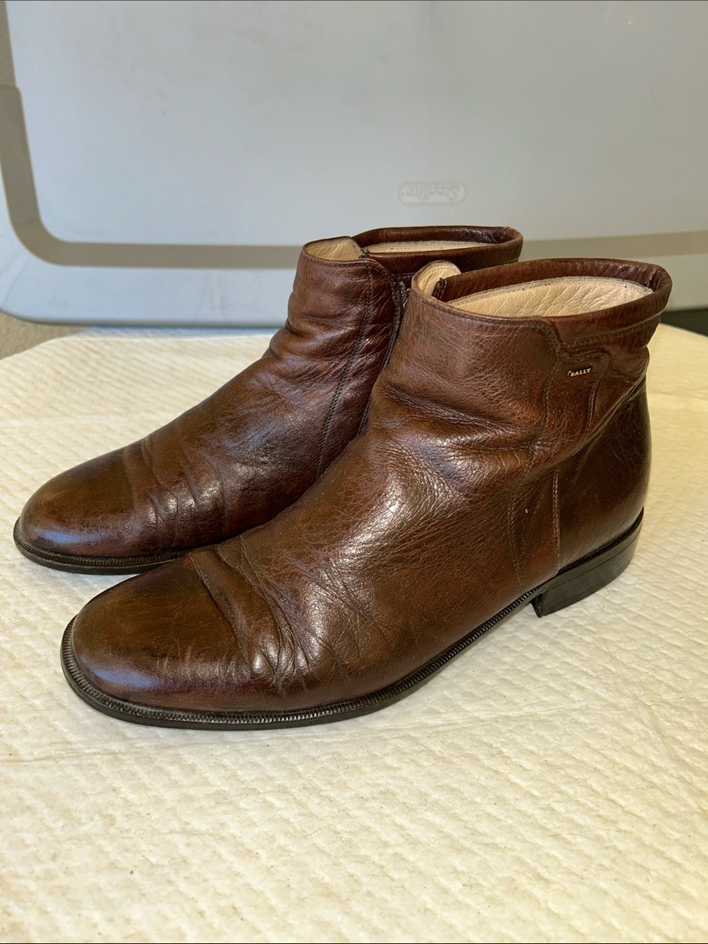 Bally Men's Brown Leather Chukka Boots